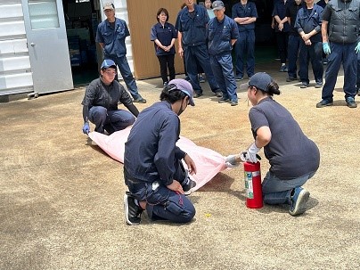 消防設備点検と防災訓練の様子